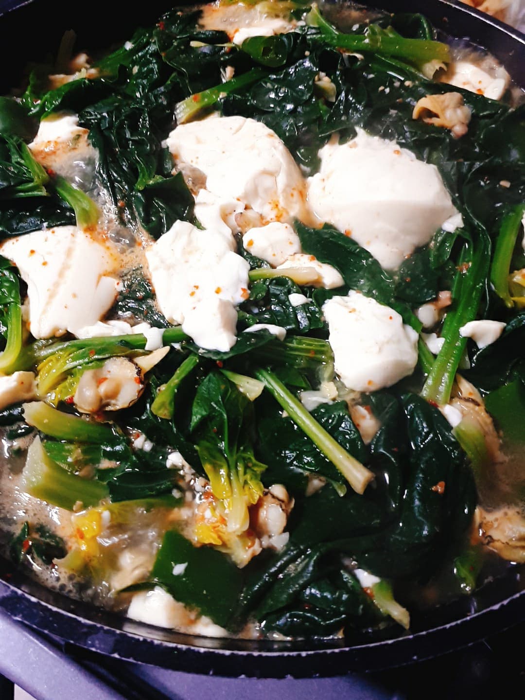 동죽조개시금치순두부국!