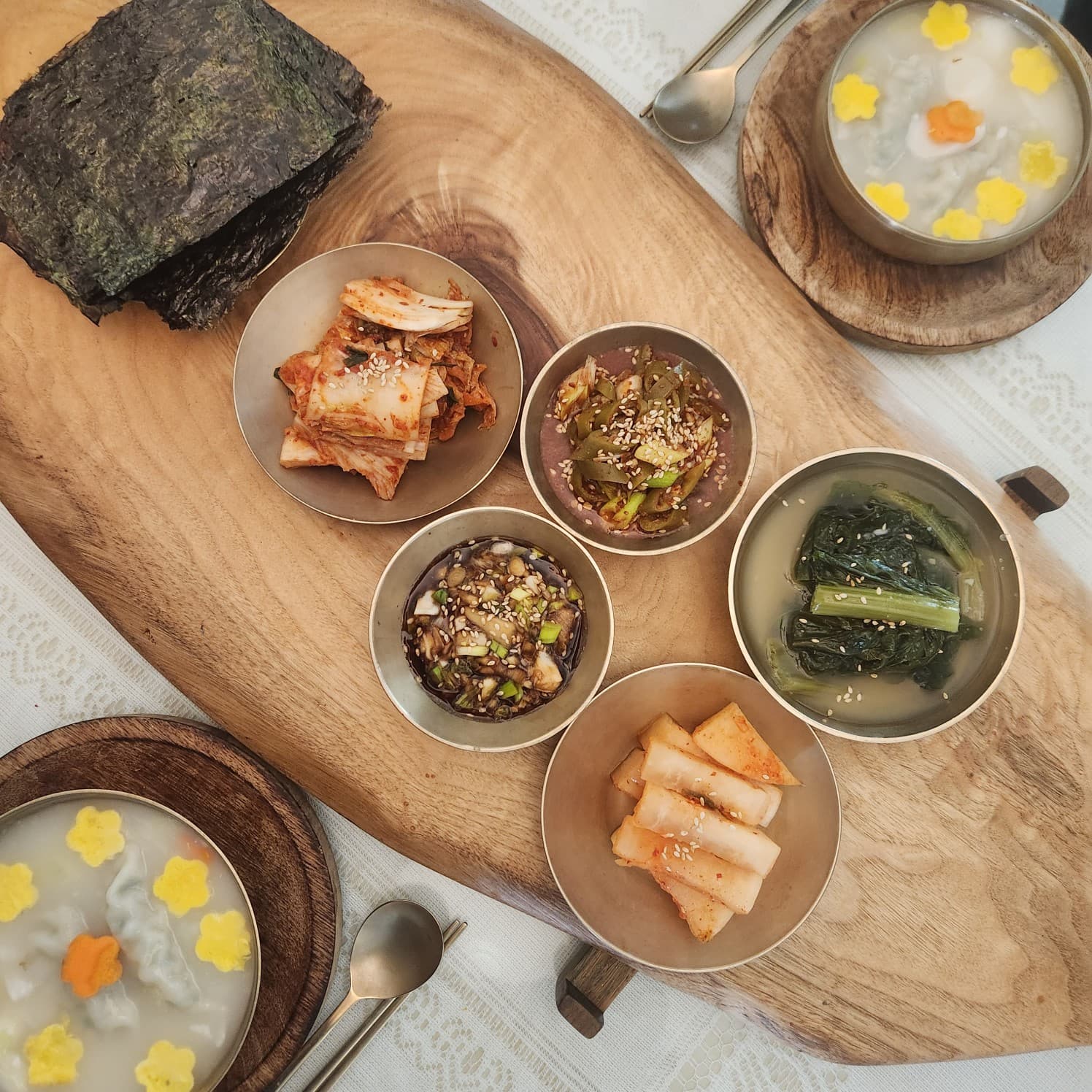 [떡만두국끓이기] 새해 첫날 떡만두국 한 그릇씩 먹어요