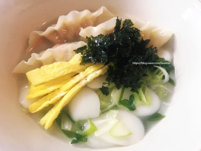 2024년 새해 첫날 사골곰탕 떡만두국