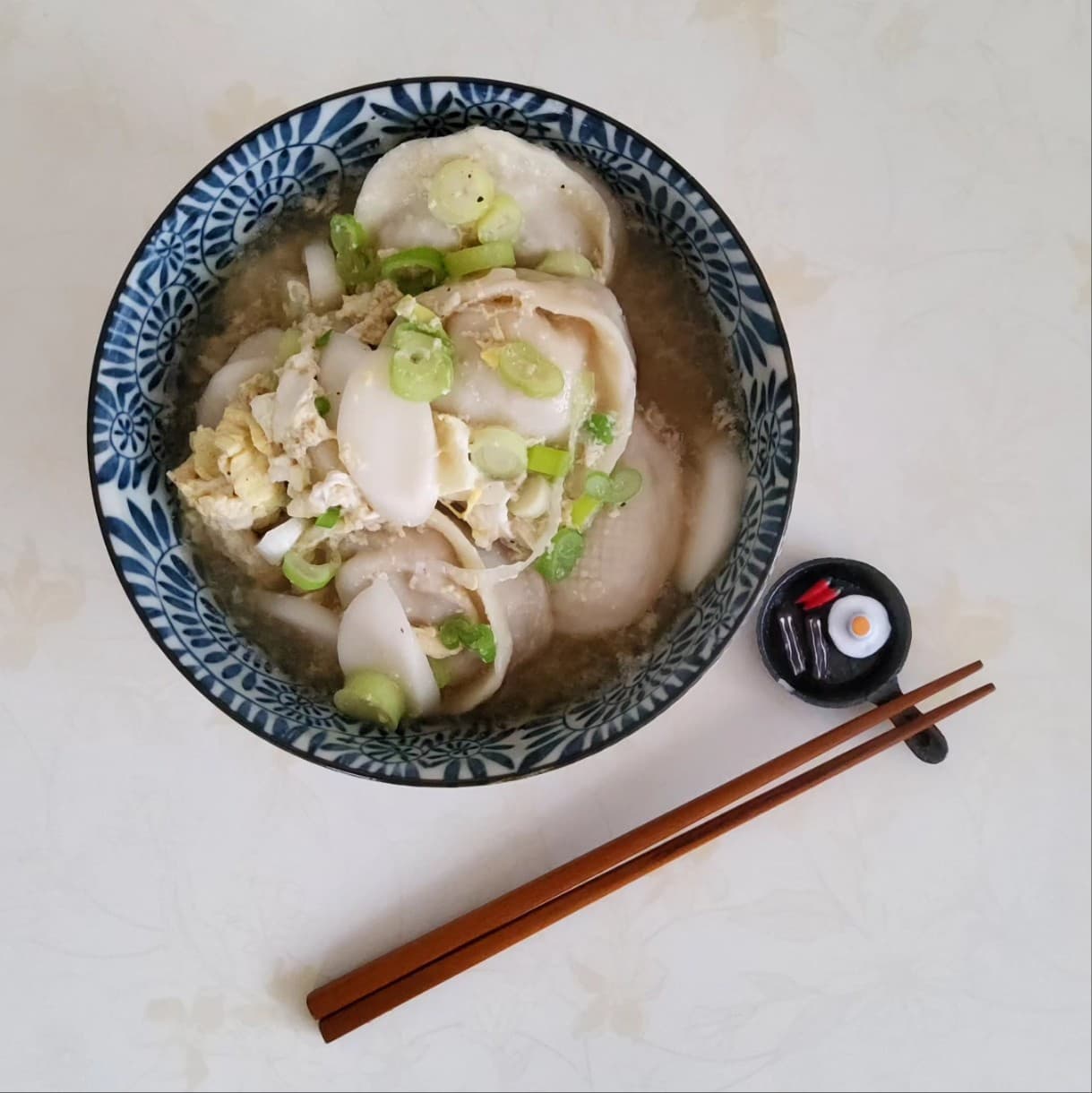 새해아침 우리집 특별레시피 김치손만두국