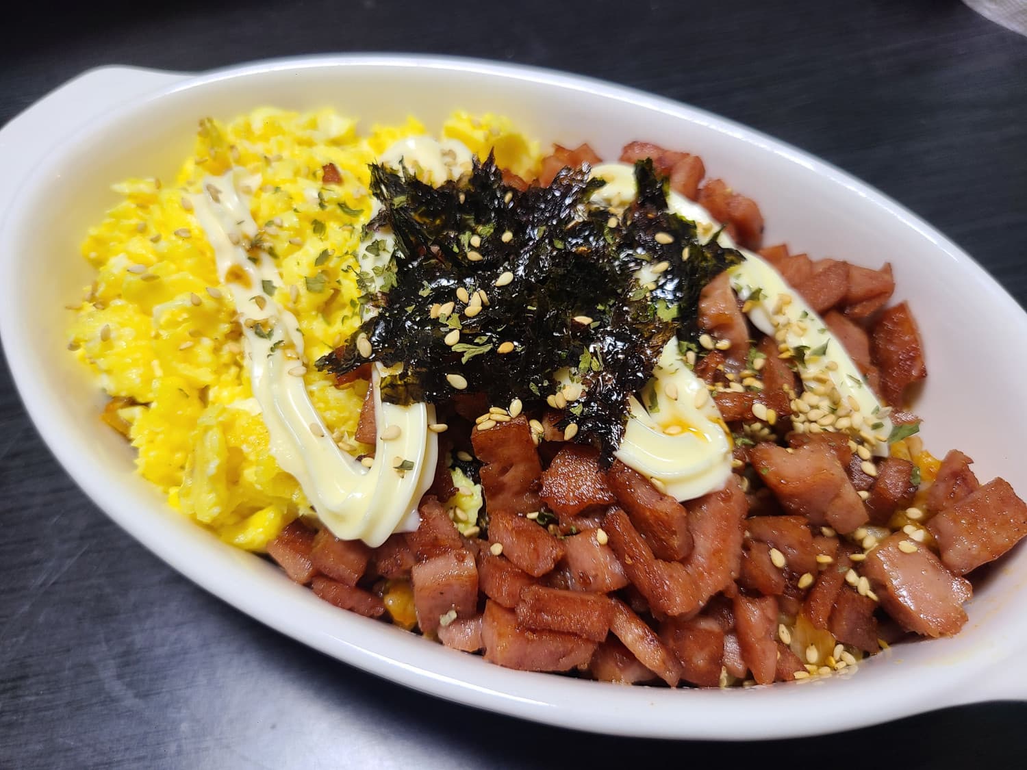 한끼든든한 매콤스팸마요덮밥 만들기