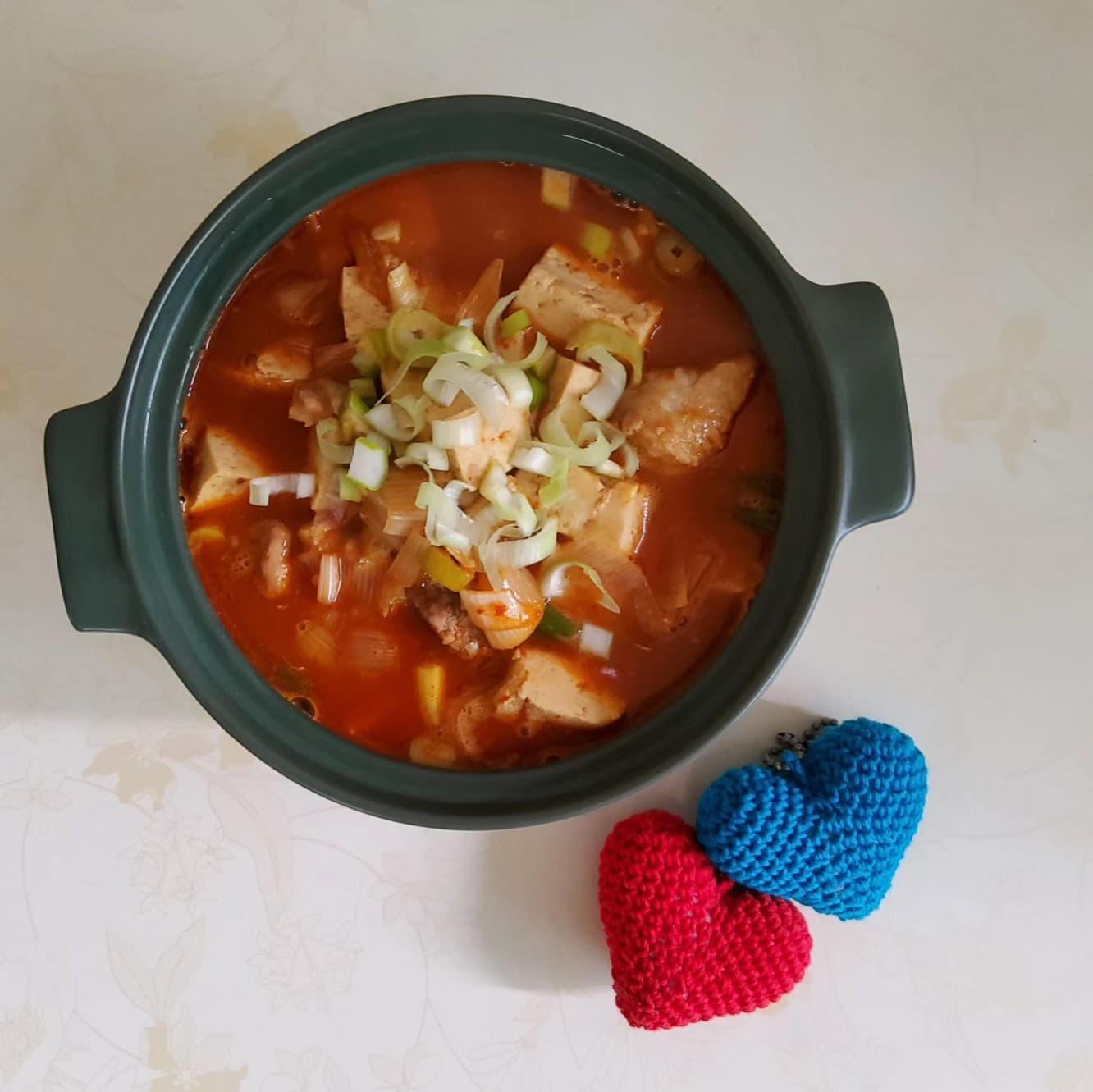 칼칼한 고추장두부찌개