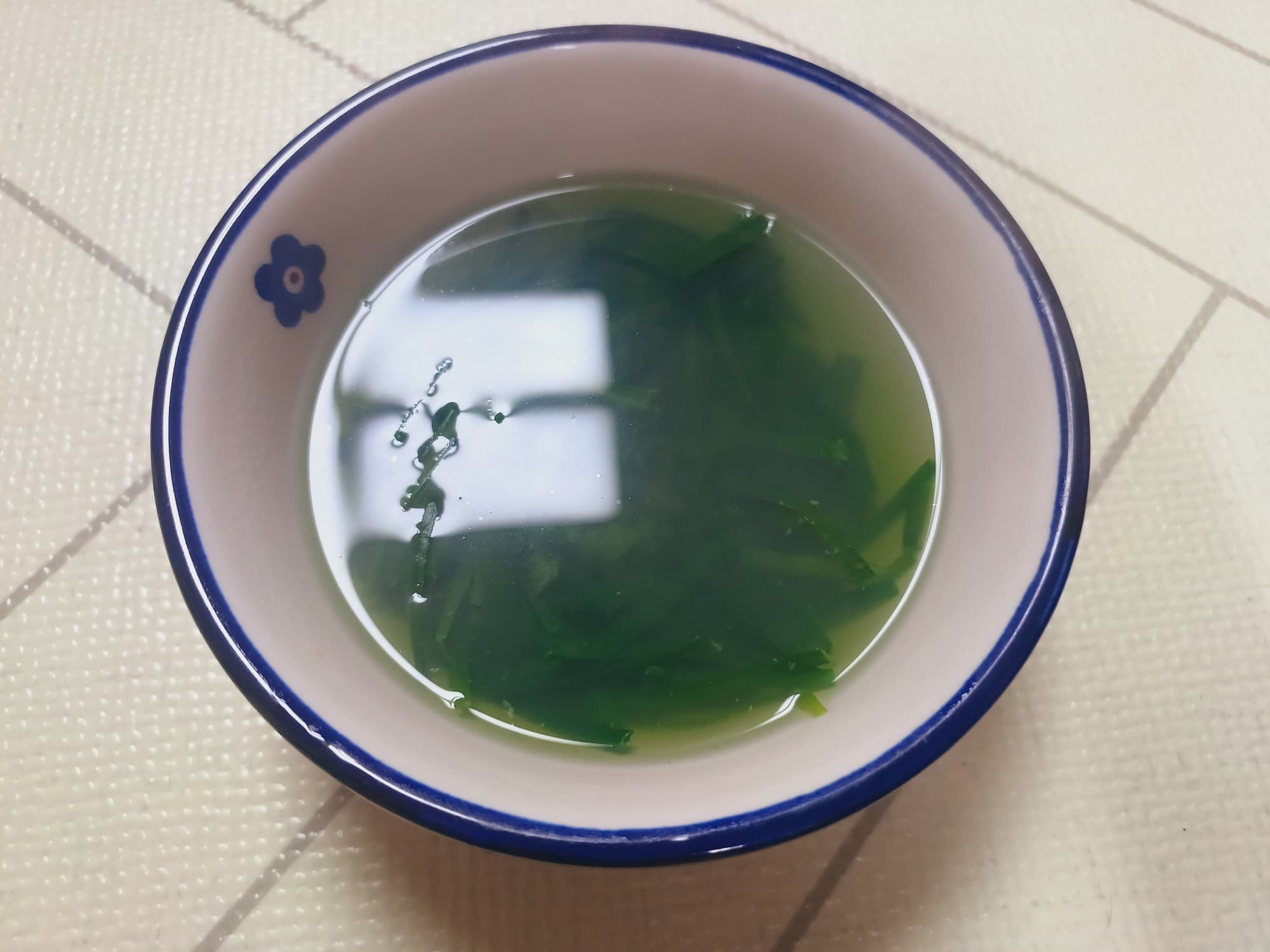 새해아침국 몸에 좋은 부추다슬기맑은국 끓이는법 올갱이국 레시피