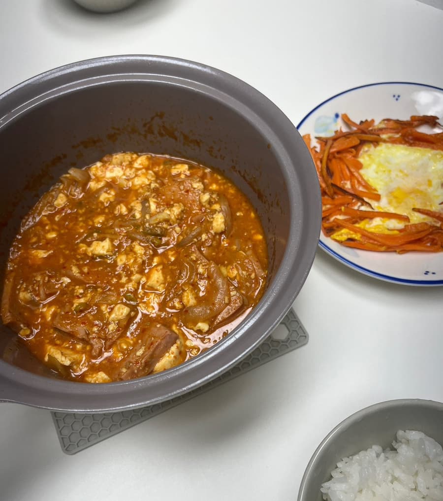 [자취 간단 요리] 순두부 스팸 짜글이 레시피