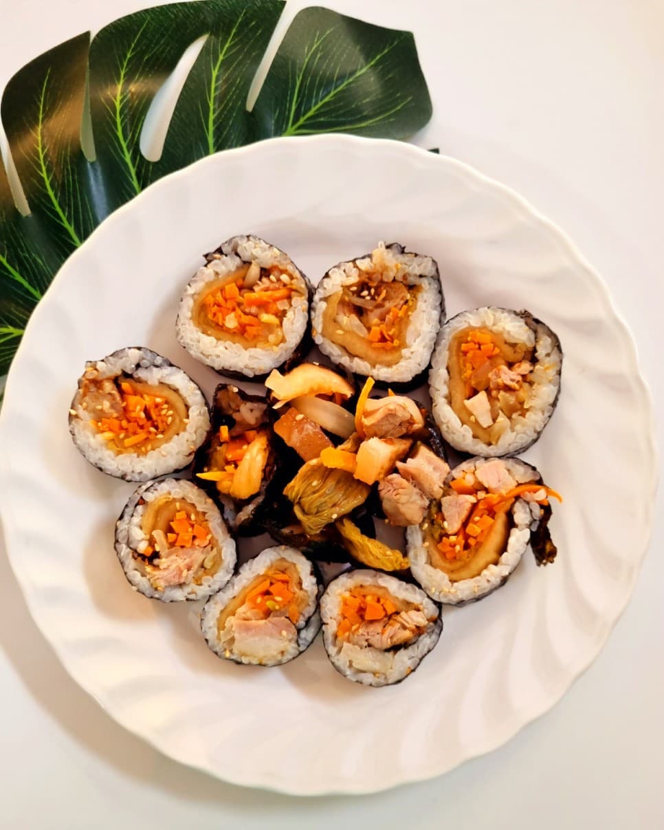 남은 수육 요리 수육 데우기 묵은지 김밥 삼겹살김밥 레시피