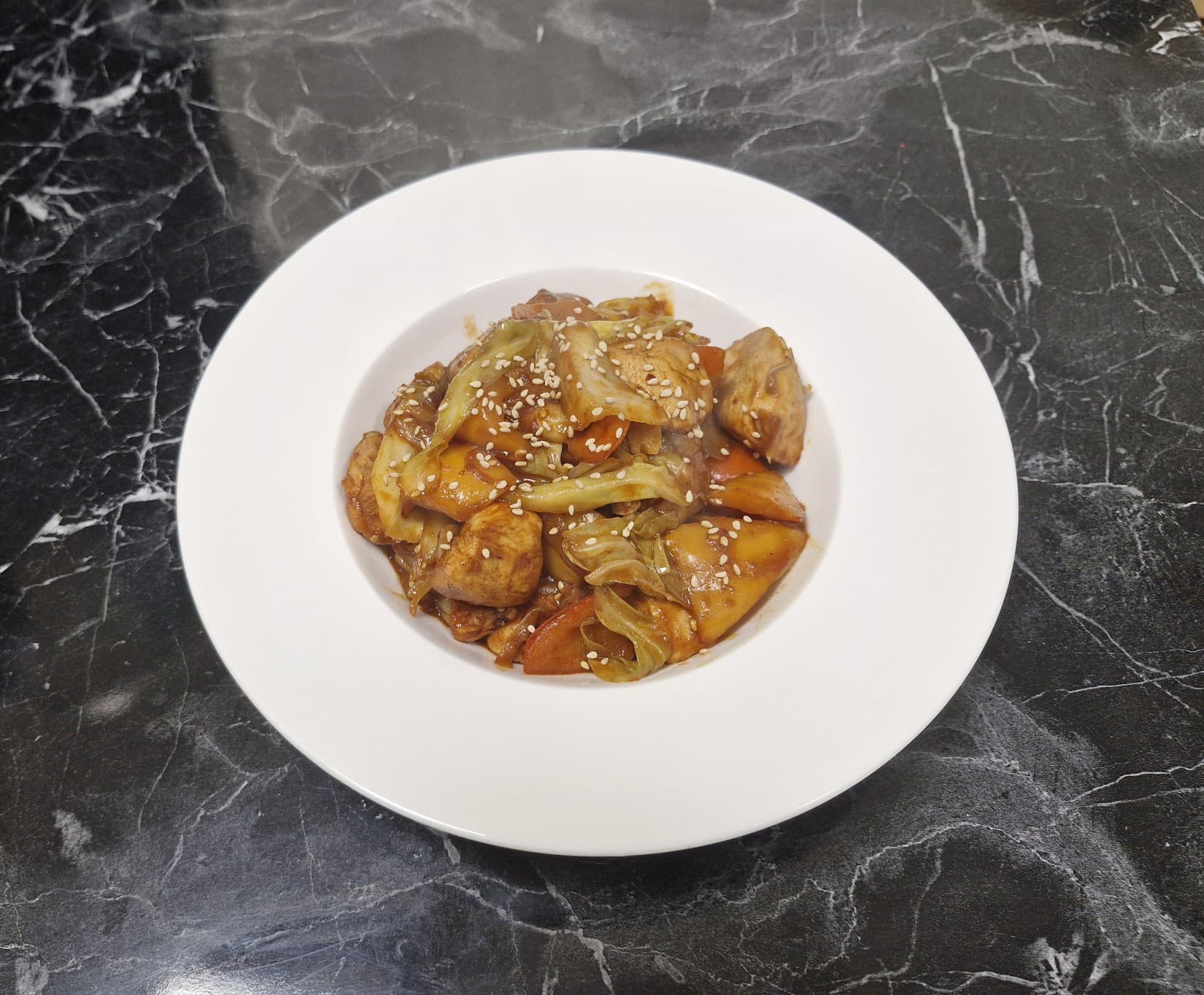 스모크한 닭가슴살과 아삭한 파프리카의 만남