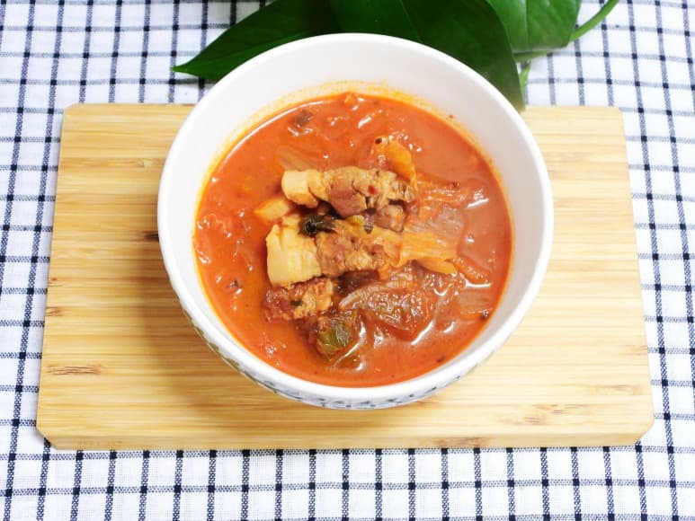 삼겹살 김치찌개 돼지고기 김치찌개 레시피 묵은지김치 찌개