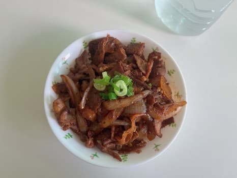 대패삼겹살로 10분만에 할 수 있는 초간단 삼겹살 덮밥