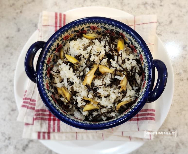 전복 톳밥 레시피 / 전복 톳 솥밥 / 새해 아침 별미 / 전복 톳밥만드는 법